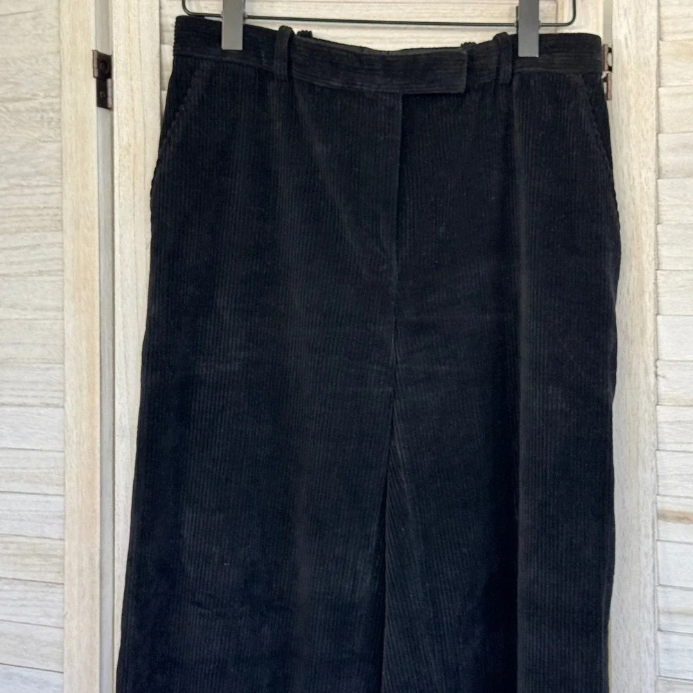 Armani Collezioni Black Corduroy Wide Leg‎ Pants Women's Size 4 Made in Italy